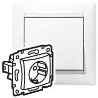 Розетка 2К+З Legrand Valena 16A 250V со шторками немецкий стандарт белая 694269 Розетка 2К+З Legrand Valena 16A 250V со шторками немецкий стандарт белая 694269