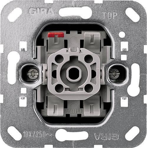 Выключатель кнопочный одноклавишный перекрестный Gira System 55 10A 250V 015600 Выключатель кнопочный одноклавишный перекрестный Gira System 55 10A 250V 015600