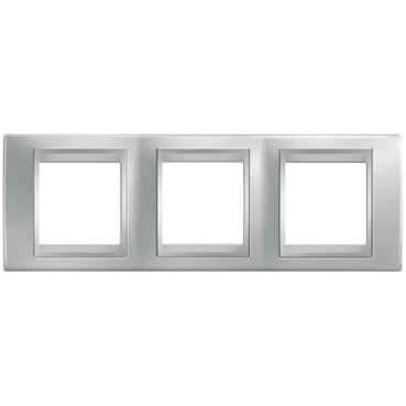 Рамка 3-постовая Schneider Electric Unica Top MGU66.006.038 Рамка 3-постовая Schneider Electric Unica Top MGU66.006.038