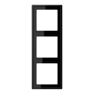 Рамка 3-постовая Jung LS 990 черная LS983SW Рамка 3-постовая Jung LS 990 черная LS983SW