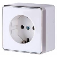 Розетка Werkel с заземлением и шторками Gallant белая WL15-02-02 4690389102097