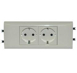 Розетка 2х2К+3 Legrand Mosaic 16А 250V немецкий стандарт белая 077432 Розетка 2х2К+3 Legrand Mosaic 16А 250V немецкий стандарт белая 077432