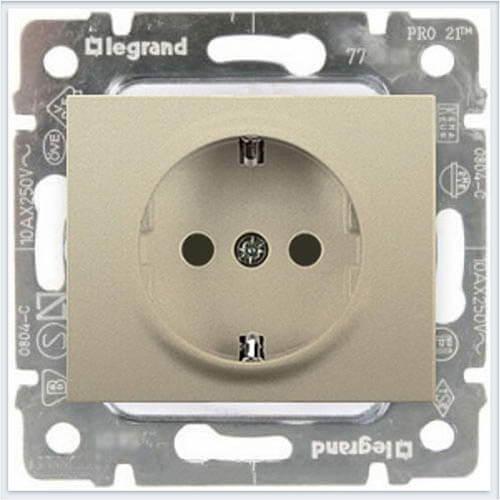 Розетка 2К+3 Legrand Galea Life 16A 250V с/з со шторками автоматические клеммы титановая 771463 Розетка 2К+3 Legrand Galea Life 16A 250V с/з со шторками автоматические клеммы титановая 771463