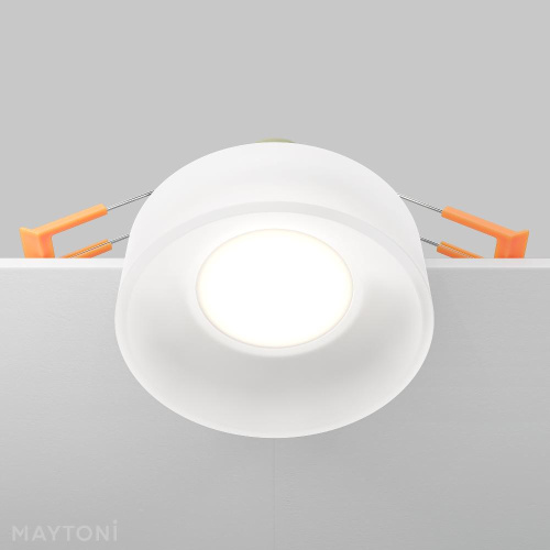 Встраиваемый светильник Maytoni Glasera DL046-01W Встраиваемый светильник Maytoni Glasera DL046-01W