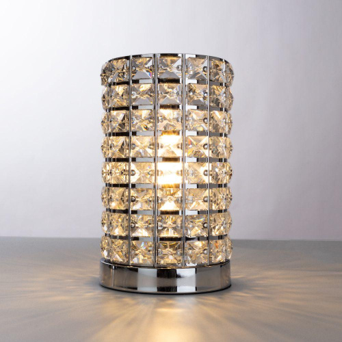 Настольная лампа Arte Lamp Louis A4017LT-1CC Настольная лампа Arte Lamp Louis A4017LT-1CC