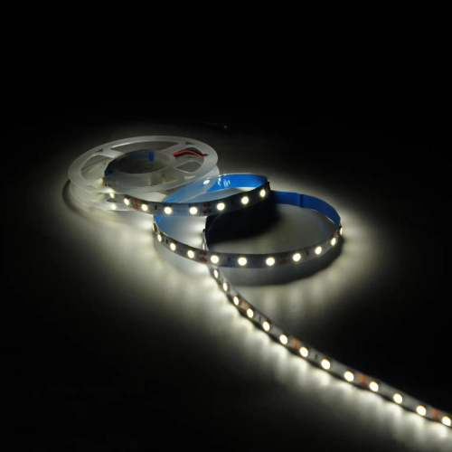 Светодиодная лента Gauss 10W/m 60LED/m 5050SMD теплый белый 1M BT033 Светодиодная лента Gauss 10W/m 60LED/m 5050SMD теплый белый 1M BT033