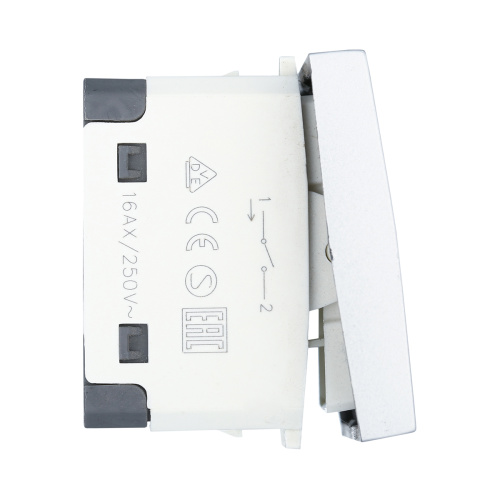 Выключатель LK Studio 45х45мм (схема 1) 16 A, 250 B (серебристый металлик) LK45 850703-1 Выключатель LK Studio 45х45мм (схема 1) 16 A, 250 B (серебристый металлик) LK45 850703-1