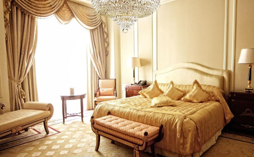 Потолочный светильник Maytoni Palace DIA890-CL-06-G Потолочный светильник Maytoni Palace DIA890-CL-06-G