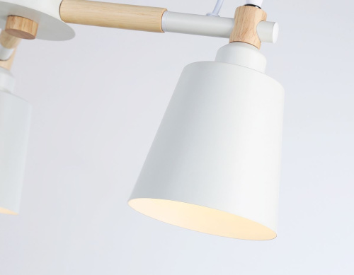 Потолочная люстра Ambrella light Traditional Loft TR82204 Потолочная люстра Ambrella light Traditional Loft TR82204