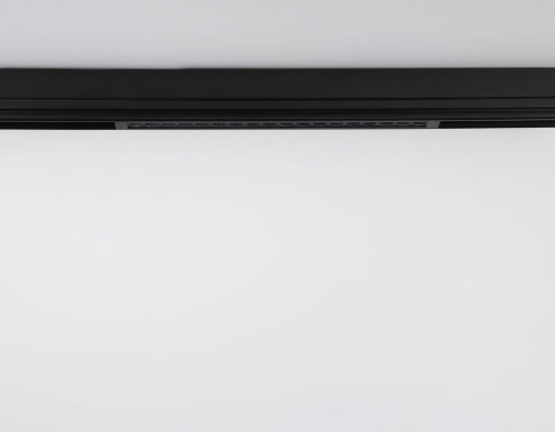 Трековый светодиодный светильник Ambrella Light Track System Magnetic 220V GL1314 Трековый светодиодный светильник Ambrella Light Track System Magnetic 220V GL1314