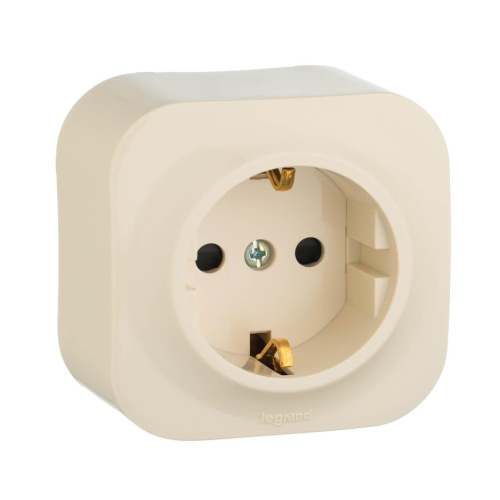 Розетка 2К+З Legrand Quteo 16A 250V с/з со шторками слоновая кость 782250 Розетка 2К+З Legrand Quteo 16A 250V с/з со шторками слоновая кость 782250