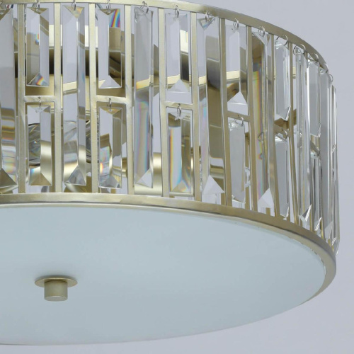 Потолочный светильник MW-Light Монарх 1 121010205 Потолочный светильник MW-Light Монарх 1 121010205