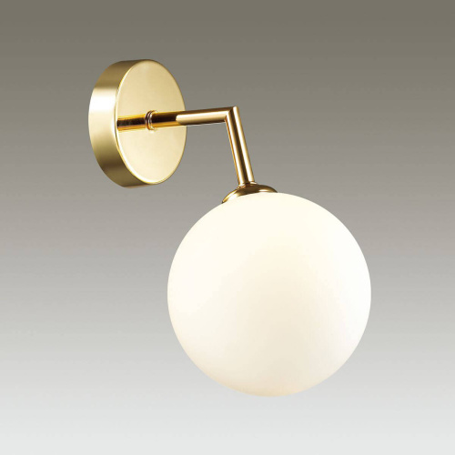 Бра Lumion Moderni Estelle 4418/1W Бра Lumion Moderni Estelle 4418/1W