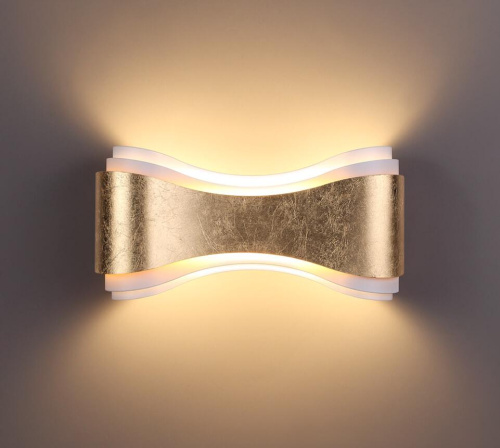 Настенный светодиодный светильник Odeon Light Farfi 3894/8WG Настенный светодиодный светильник Odeon Light Farfi 3894/8WG