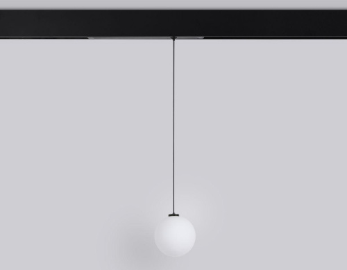 Трековый светодиодный светильник Ambrella Light Track System Magnetic 220V GL1442 Трековый светодиодный светильник Ambrella Light Track System Magnetic 220V GL1442