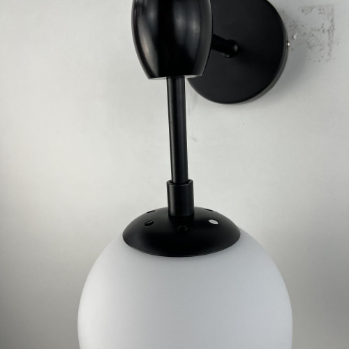 Бра Modo 2 Globes Black And White Glass By Imperiumloft Бра Modo 2 Globes Black And White Glass By Imperiumloft