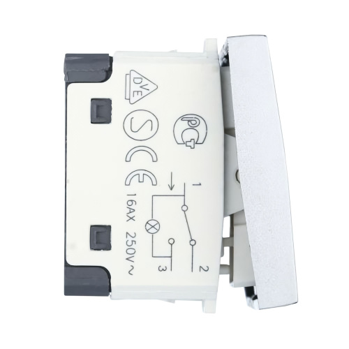 Переключатель LK Studio с двух мест, с индикатором 45х22,5мм (схема 6L) 16 A, 250 B (серебристый металлик) LK45 850403-1 Переключатель LK Studio с двух мест, с индикатором 45х22,5мм (схема 6L) 16 A, 250 B (серебристый металлик) LK45 850403-1