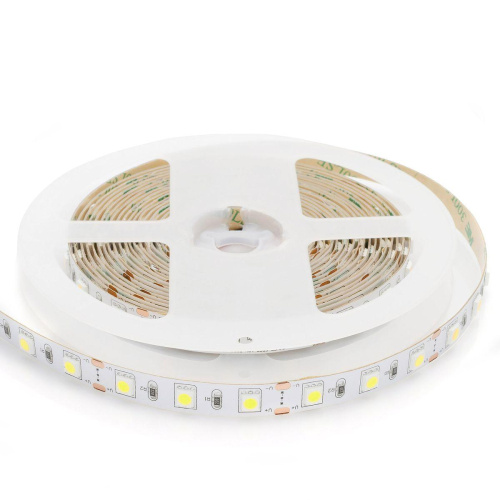 Светодиодная лента OGM 14,4W/m 60LED/m 5050SMD холодный белый 5M LSE-245 Светодиодная лента OGM 14,4W/m 60LED/m 5050SMD холодный белый 5M LSE-245