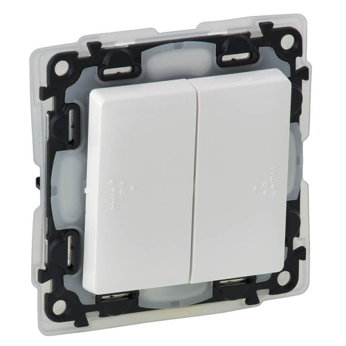 Переключатель двухклавишный Legrand Valena Life 10А 250В IP44 белый 752158 Переключатель двухклавишный Legrand Valena Life 10А 250В IP44 белый 752158