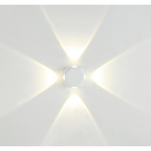 Настенный светильник IMEX IL.0014.0016-4 WH Настенный светильник IMEX IL.0014.0016-4 WH