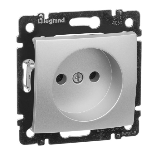 Розетка 2К Legrand Valena 16A 250V б/з винтовой зажим алюминий 770116 Розетка 2К Legrand Valena 16A 250V б/з винтовой зажим алюминий 770116