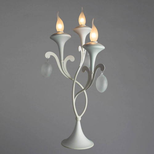 Настольная лампа Arte Lamp Montmartre A3239LT-3WH Настольная лампа Arte Lamp Montmartre A3239LT-3WH