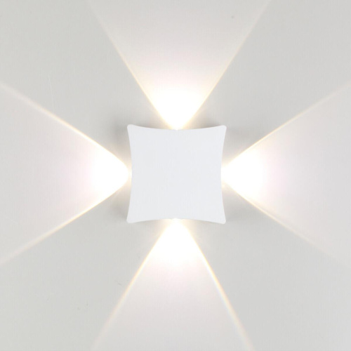 Настенный светодиодный светильник Odeon Light Hightech Balla 4251/4WL Настенный светодиодный светильник Odeon Light Hightech Balla 4251/4WL