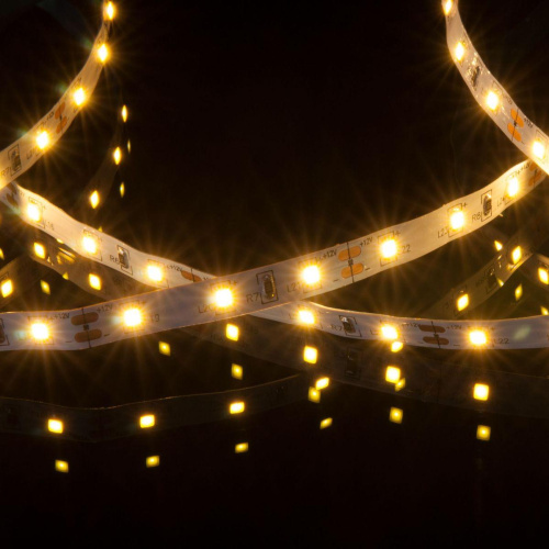 Светодиодная лента Elektrostandard 4,8W/m 60LED/m 2835SMD теплый белый 5M a049836 Светодиодная лента Elektrostandard 4,8W/m 60LED/m 2835SMD теплый белый 5M a049836