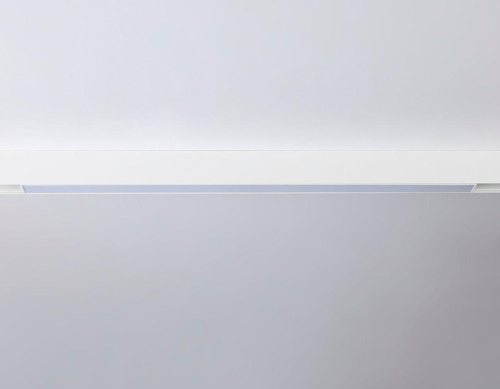 Трековый светодиодный светильник Ambrella light Track System Magnetic GL4008 Трековый светодиодный светильник Ambrella light Track System Magnetic GL4008