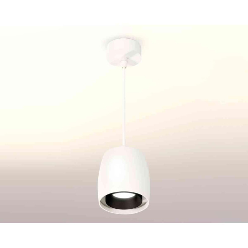 Комплект подвесного светильника Ambrella light Techno Spot XP1141001 SWH/PBK белый песок/черный полированный (A2301, C1141, N7031) Комплект подвесного светильника Ambrella light Techno Spot XP1141001 SWH/PBK белый песок/черный полированный (A2301, C1141, N7031)