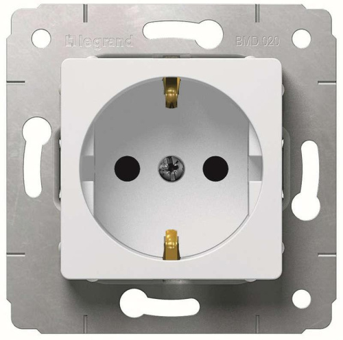 Розетка 2К+3 Legrand Cariva 16A 250V немецкий стандарт белая 773659 Розетка 2К+3 Legrand Cariva 16A 250V немецкий стандарт белая 773659