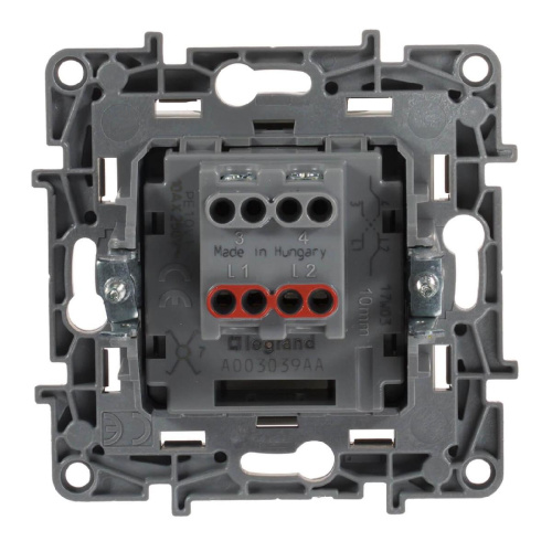 Переключатель одноклавишный промежуточный Legrand Etika 10A 250V слоновая кость 672309 Переключатель одноклавишный промежуточный Legrand Etika 10A 250V слоновая кость 672309