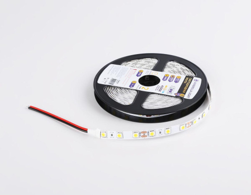 Светодиодная лента Ambrella Light 14,4W/m 60LED/m 5050SMD дневной белый 5M GS4002 Светодиодная лента Ambrella Light 14,4W/m 60LED/m 5050SMD дневной белый 5M GS4002