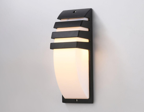 Уличный настенный светильник Ambrella light Garden ST5202 Уличный настенный светильник Ambrella light Garden ST5202