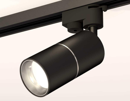 Комплект трекового светильника Ambrella light Track System XT (A2521, C6302, A2060, C6302, N6112) XT6302001 Комплект трекового светильника Ambrella light Track System XT (A2521, C6302, A2060, C6302, N6112) XT6302001