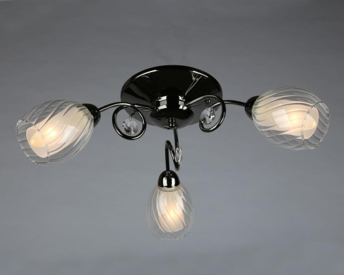 Потолочная люстра Omnilux OML-31607-03 Потолочная люстра Omnilux OML-31607-03