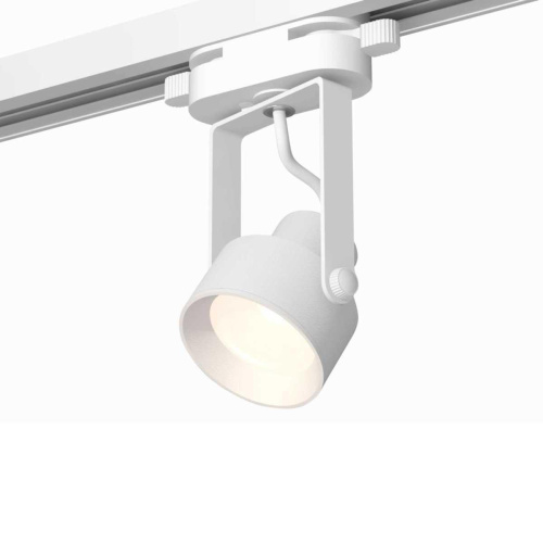 Комплект трекового светильника Ambrella light Track System XT (C6601, N6101) XT6601001 Комплект трекового светильника Ambrella light Track System XT (C6601, N6101) XT6601001