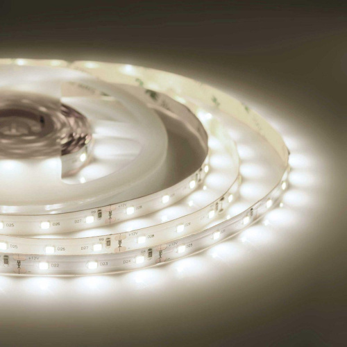 Светодиодная лента Apeyron 9,6W/m 60LED/m 2835SMD дневной белый 1M 257BL Светодиодная лента Apeyron 9,6W/m 60LED/m 2835SMD дневной белый 1M 257BL