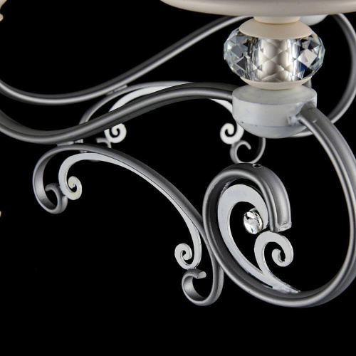 Подвесная люстра Maytoni Wings ARM993-PL-05-W Подвесная люстра Maytoni Wings ARM993-PL-05-W