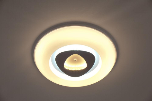Потолочный светодиодный светильник Escada 10212/1LED Потолочный светодиодный светильник Escada 10212/1LED