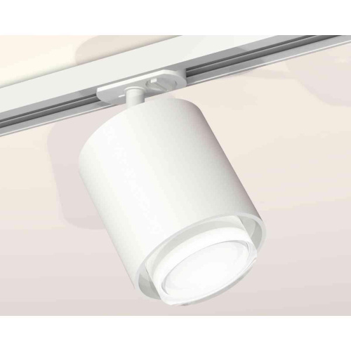 Комплект трекового светильника Ambrella light Track System XT7722002 SWH/CL белый песок/прозрачный (A2536, C7722, N7160) Комплект трекового светильника Ambrella light Track System XT7722002 SWH/CL белый песок/прозрачный (A2536, C7722, N7160)