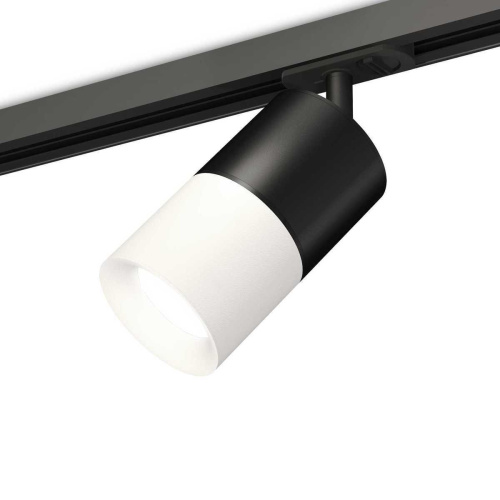 Комплект трекового светильника Ambrella light Track System XT (A2537, C7402, A2071, C7401, N7010) XT7401041 Комплект трекового светильника Ambrella light Track System XT (A2537, C7402, A2071, C7401, N7010) XT7401041