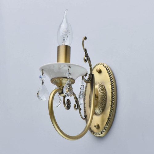 Бра MW-Light Свеча 683022301 Бра MW-Light Свеча 683022301