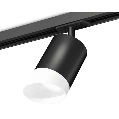 Комплект трекового светильника Ambrella light Track System XT7422022 SBK/FR черный песок/белый матовый (A2537, C7422, N7175) Комплект трекового светильника Ambrella light Track System XT7422022 SBK/FR черный песок/белый матовый (A2537, C7422, N7175)
