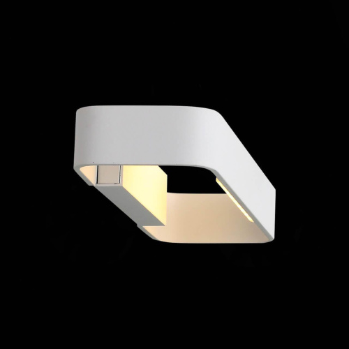 Настенный светодиодный светильник ST Luce Listelli SL454.501.01 Настенный светодиодный светильник ST Luce Listelli SL454.501.01