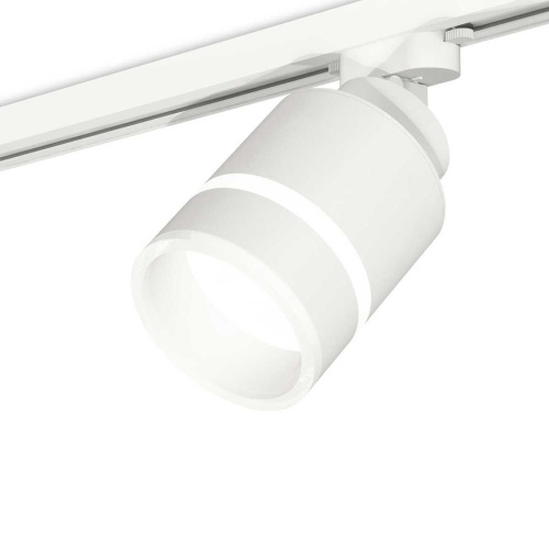 Комплект трекового светильника Ambrella light Track System XT (A2524, A2105, C8110, N8444) XT8110004 Комплект трекового светильника Ambrella light Track System XT (A2524, A2105, C8110, N8444) XT8110004