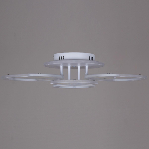 Потолочная светодиодная люстра Reluce 09820-3.3-2+2A WH (RGB)