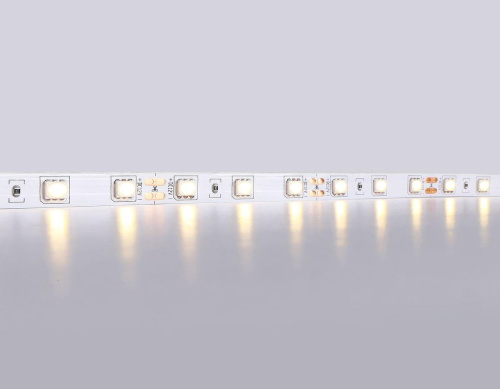 Светодиодная лента Ambrella Light 14,4W/m 60LED/m 5050SMD теплый белый 5M GS2001 Светодиодная лента Ambrella Light 14,4W/m 60LED/m 5050SMD теплый белый 5M GS2001