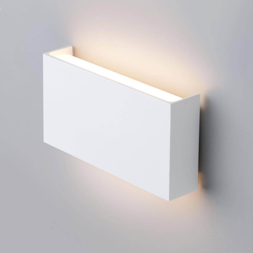 Уличный настенный светодиодный светильник Elektrostandard 1705 Techno Led Golf Белый a040255 Уличный настенный светодиодный светильник Elektrostandard 1705 Techno Led Golf Белый a040255