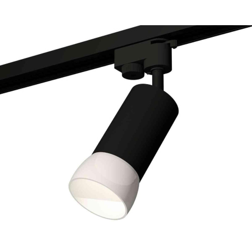 Комплект трекового светильника Ambrella light Track System XT6323190 SBK/FR черный песок/белый матовый (A2521, C6323, N6258) Комплект трекового светильника Ambrella light Track System XT6323190 SBK/FR черный песок/белый матовый (A2521, C6323, N6258)